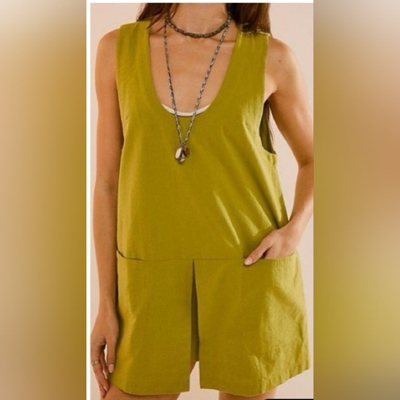 Free People Vista Skort green gilded lime Romper dress size medium brand new‎ - Picture 1 of 7